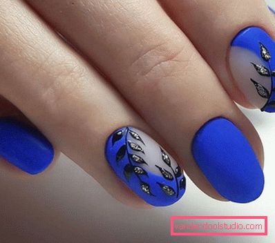 Affascinante Matte Manicure 2019-2020
