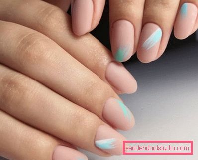 Affascinante Matte Manicure 2019-2020