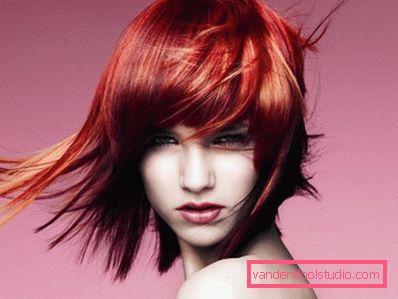Tagli di capelli multistrato per capelli medi Tagli di capelli multistrato per capelli medi con frangia e senza - foto