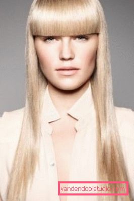 Taglio di capelli modello femminile Taglio di capelli modello femminile