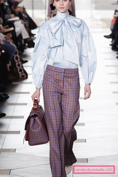 Tendenze moda dei pantaloni 2019-2020