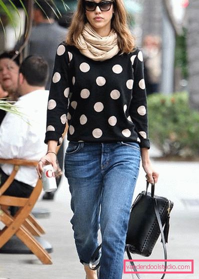 Boyfriends dei jeans delle donne alla moda 2019-2020 anni