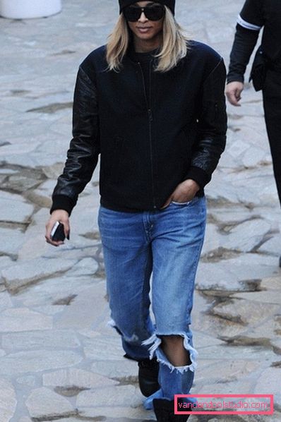 Boyfriends dei jeans delle donne alla moda 2019-2020 anni