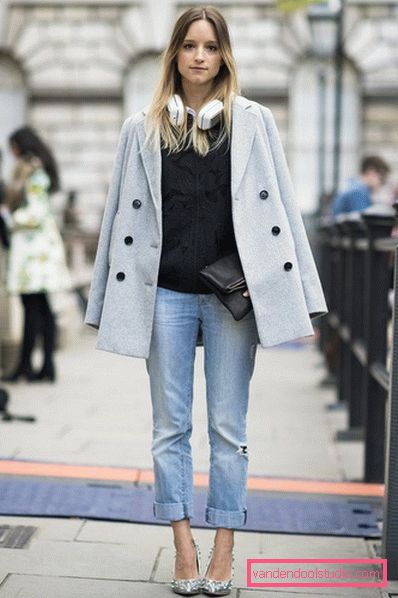 Boyfriends dei jeans delle donne alla moda 2019-2020 anni