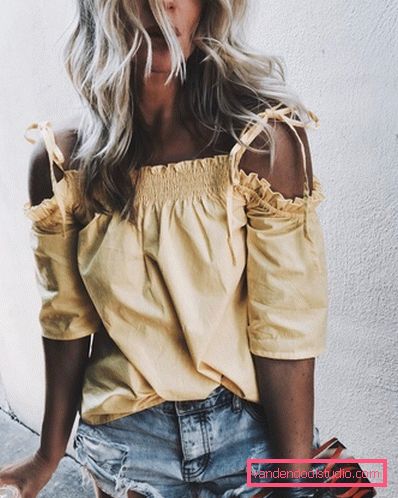 Elegante estate sull'esempio dell'estate più alla moda guarda 2019-2020 - tendenze fotografiche