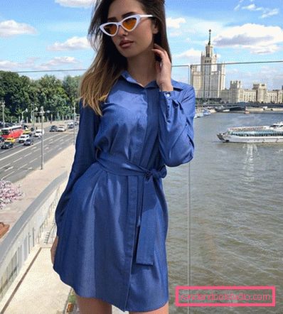 Elegante estate sull'esempio dell'estate più alla moda guarda 2019-2020 - tendenze fotografiche