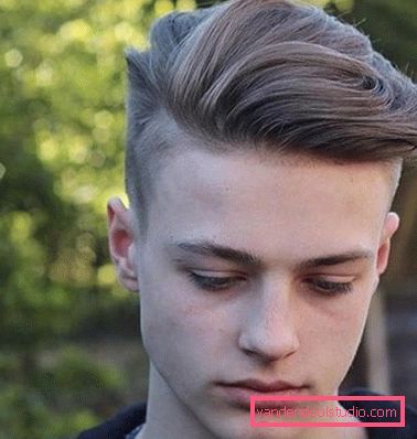 Acconciature alla moda sul lato per ragazzi con parting 2019
