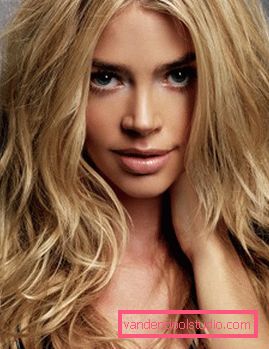 Tagli di capelli alla moda 2012