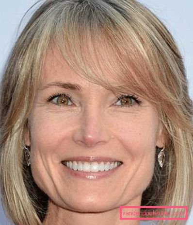 Tagli per le donne dopo 50 anni con capelli medi Tagli di capelli alla moda per le donne dopo 50 anni a diverse lunghezze di capelli