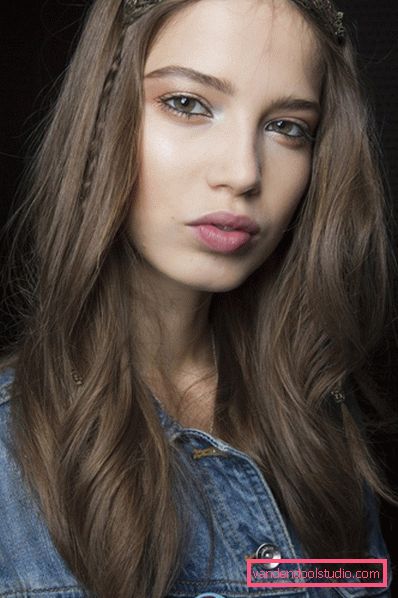 Bellissimi tagli di capelli per capelli lunghi 2019-2020 anni