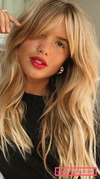 Bellissimi tagli di capelli per capelli lunghi 2019-2020 anni