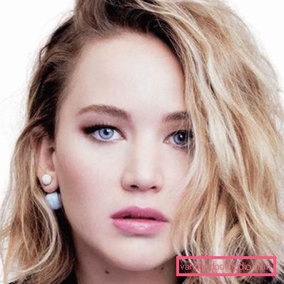 Eleganti tagli di capelli per capelli medi 2019-2020 anni