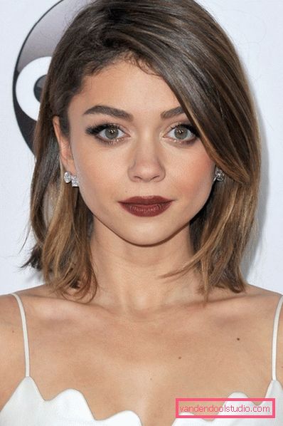 Eleganti tagli di capelli per capelli medi 2019-2020 anni