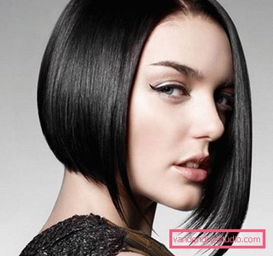 Eleganti tagli di capelli per capelli medi 2019-2020 anni
