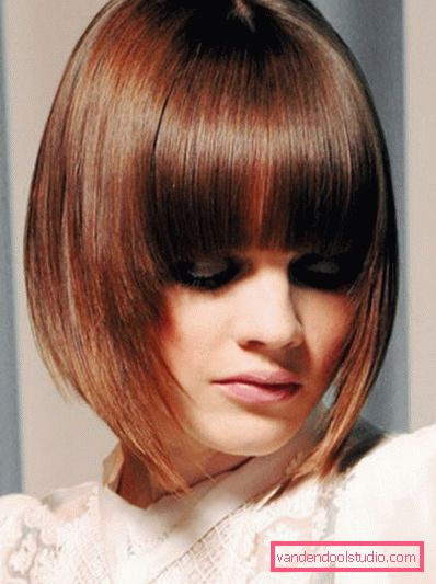 Eleganti tagli di capelli per capelli medi 2019-2020 anni
