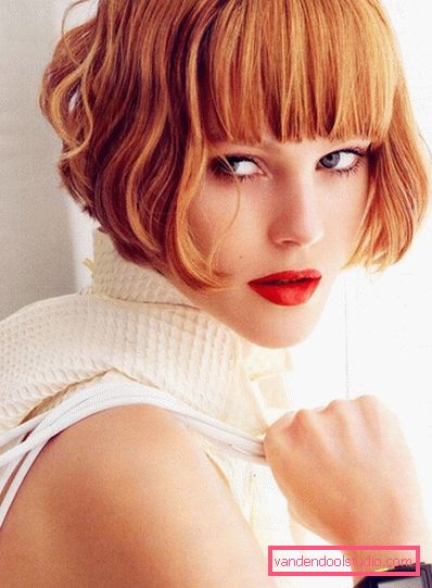 Eleganti tagli di capelli per capelli medi 2019-2020 anni