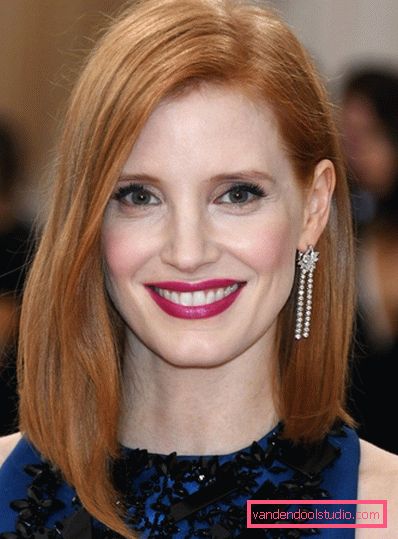 Eleganti tagli di capelli per capelli medi 2019-2020 anni