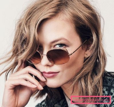 Eleganti tagli di capelli per capelli medi 2019-2020 anni