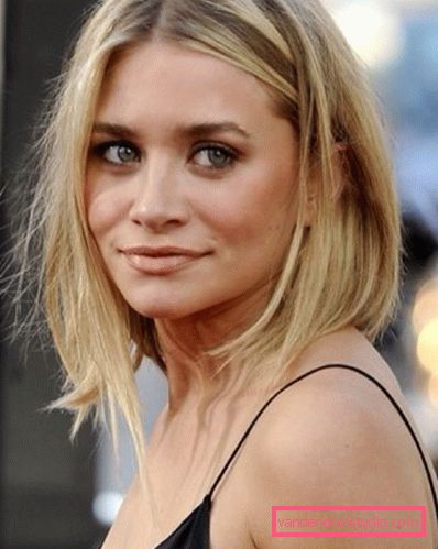 Eleganti tagli di capelli per capelli medi 2019-2020 anni