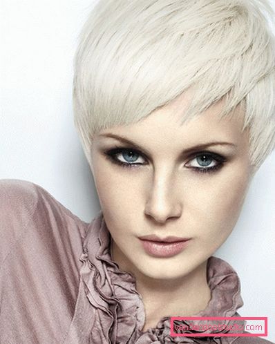 Delicati tagli di capelli pixie