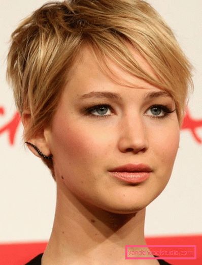 Delicati tagli di capelli pixie