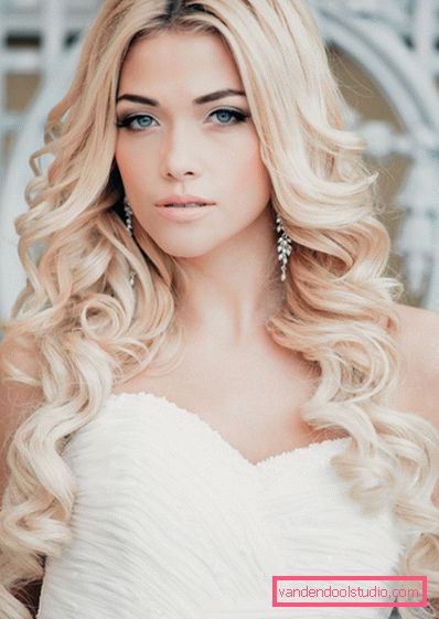 Capelli lunghi di acconciature da sposa 2017 Tendenze moda in acconciature da sposa 2019