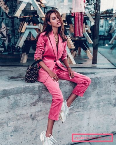 Spettacolare total look 2019-2020 in diversi colori: foto-idee alla moda