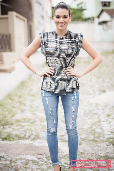 Jeans ritagliati alla moda 2019-2020