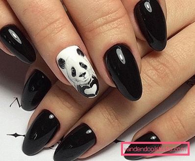 Manicure nera alla moda