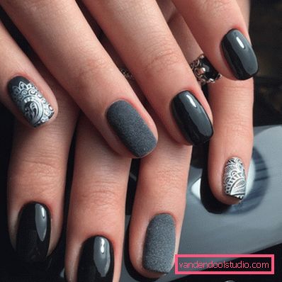 Manicure nera alla moda