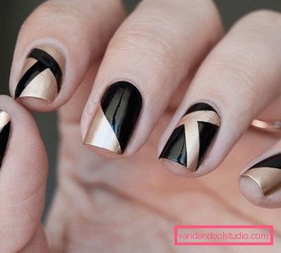 Manicure nera alla moda