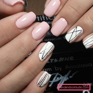 Elegante manicure geometrica 2019-2020 anni