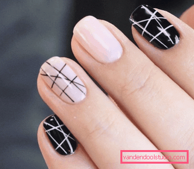 Elegante manicure geometrica 2019-2020 anni
