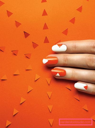 Elegante manicure geometrica 2019-2020 anni