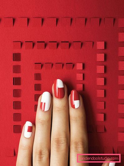 Elegante manicure geometrica 2019-2020 anni