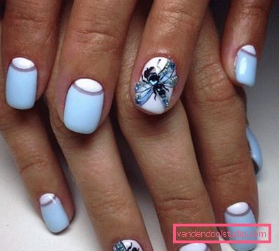 Bella manicure blu - foto
