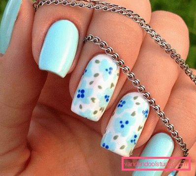 Bella manicure blu - foto