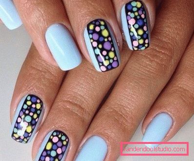 Bella manicure blu - foto