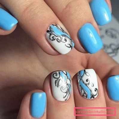 Bella manicure blu - foto
