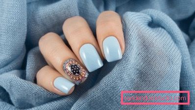 Bella manicure blu - foto