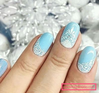 Bella manicure blu - foto