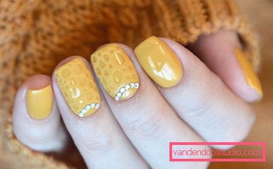 Bella manicure per la stagione autunno-inverno 2019-2020