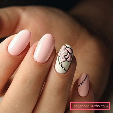 Delicata manicure pastello 2019-2020 anni