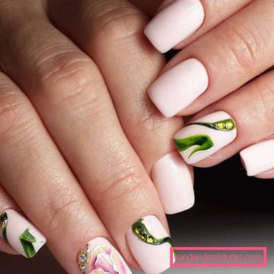 Delicata manicure pastello 2019-2020 anni