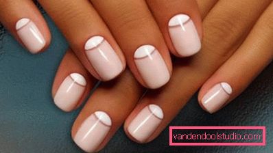 Delicata manicure pastello 2019-2020 anni