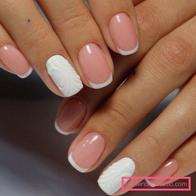 Delicata manicure pastello 2019-2020 anni