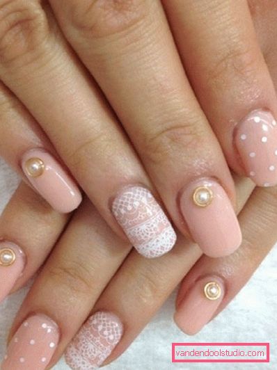 Delicata manicure pastello 2019-2020 anni