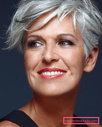Tagli di capelli delle donne giovanili 2019