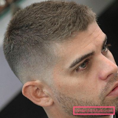 Tagli per capelli da uomo per capelli duri - foto di capelli