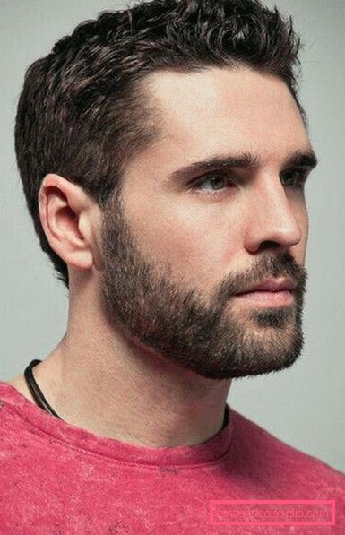 Tagli di capelli da uomo con la barba - foto di acconciature corte e lunghe